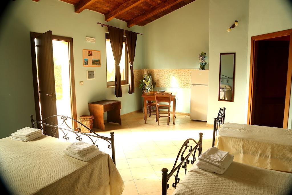 Al Grande Gelso Villa Cariati Room photo
